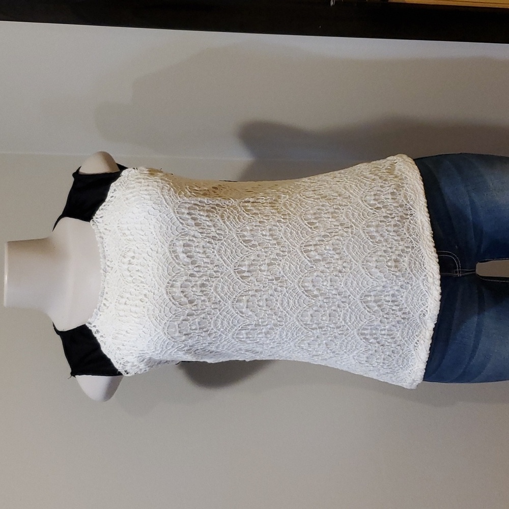Colorblock sleeveless shirt or tank